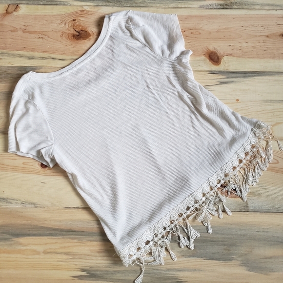 Maurices BOHO crop top with fringe - Picture 5 of 5